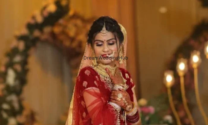 Curlys Unisex Hair  Makeup Studio